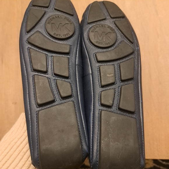 MICHAEL MICHAEL KORS FULTON SAFFIANO LEATHER SILVER BUCKLE MOC DRIVING LOAFERS - Picture 7 of 8